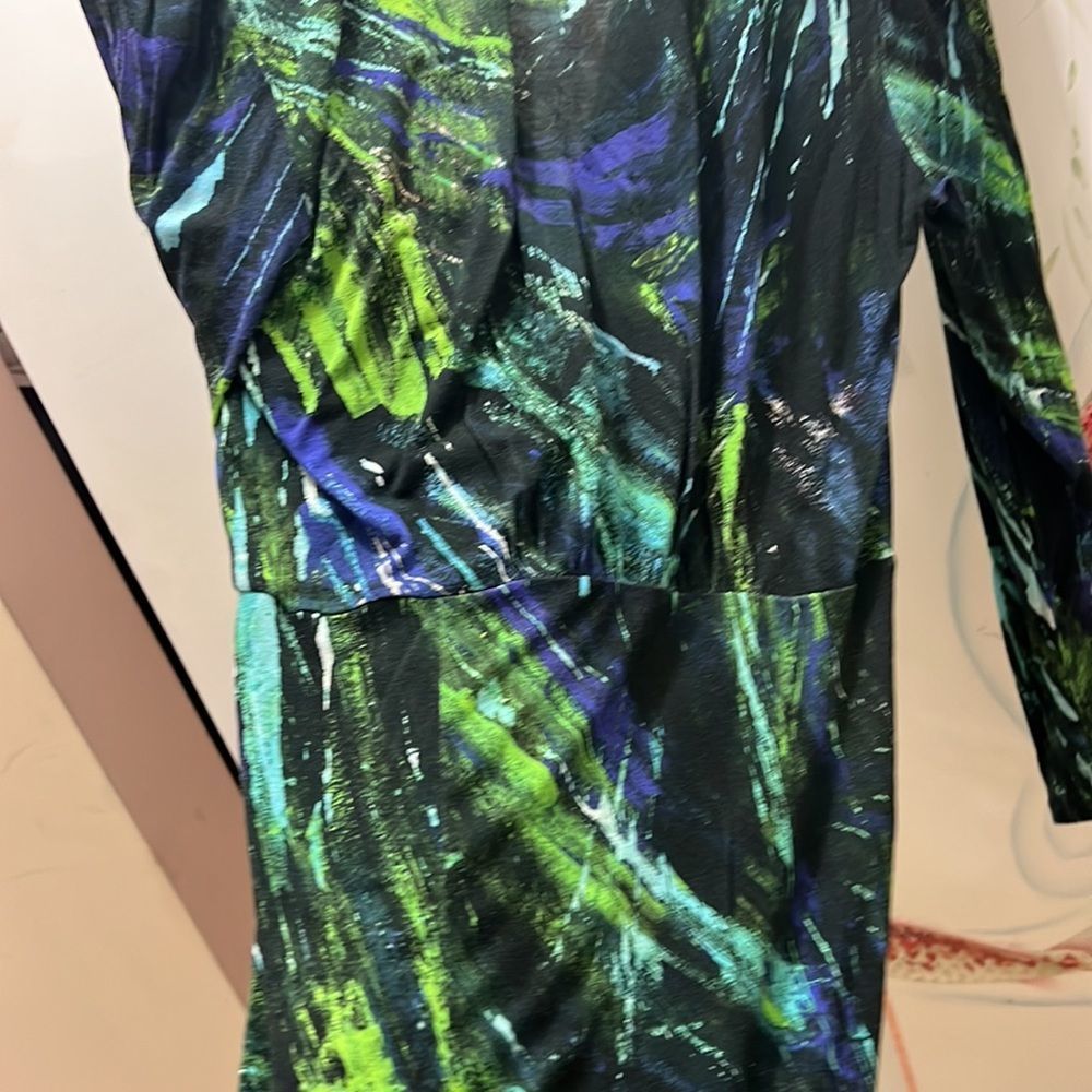Dress  - Picture 6 of 7